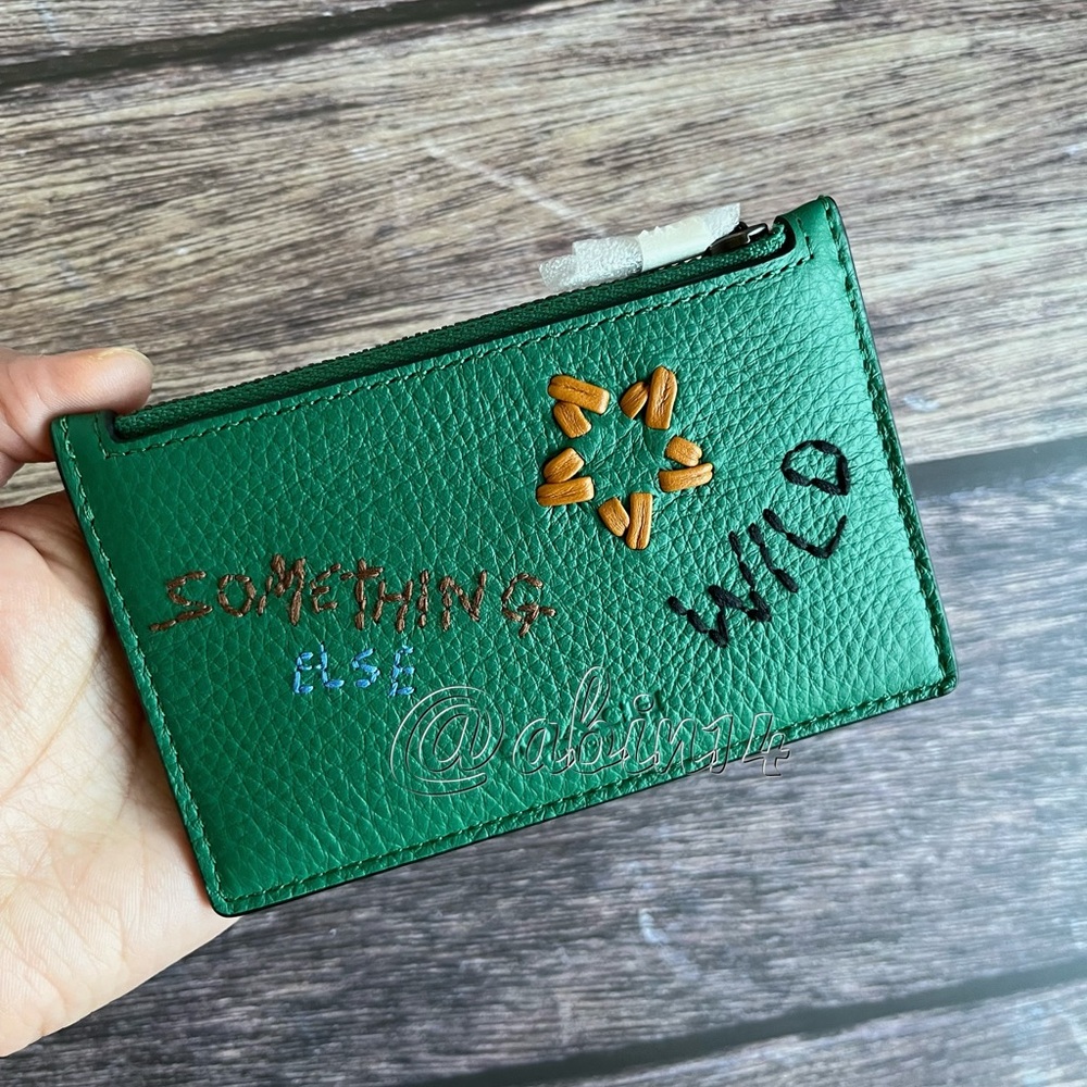 NWT Coach Leather Zip Card Case with Diary Embroidery